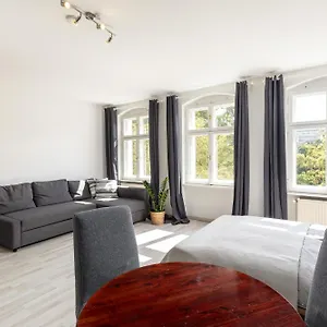 Appartement Am Fernsehturm, Berlijn