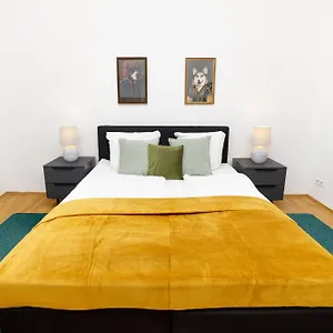 Apartamento Great Mitte Museumsinsel, Berlín